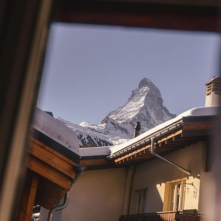 Guesthouse By The Rex Zermatt Ngoại thất bức ảnh