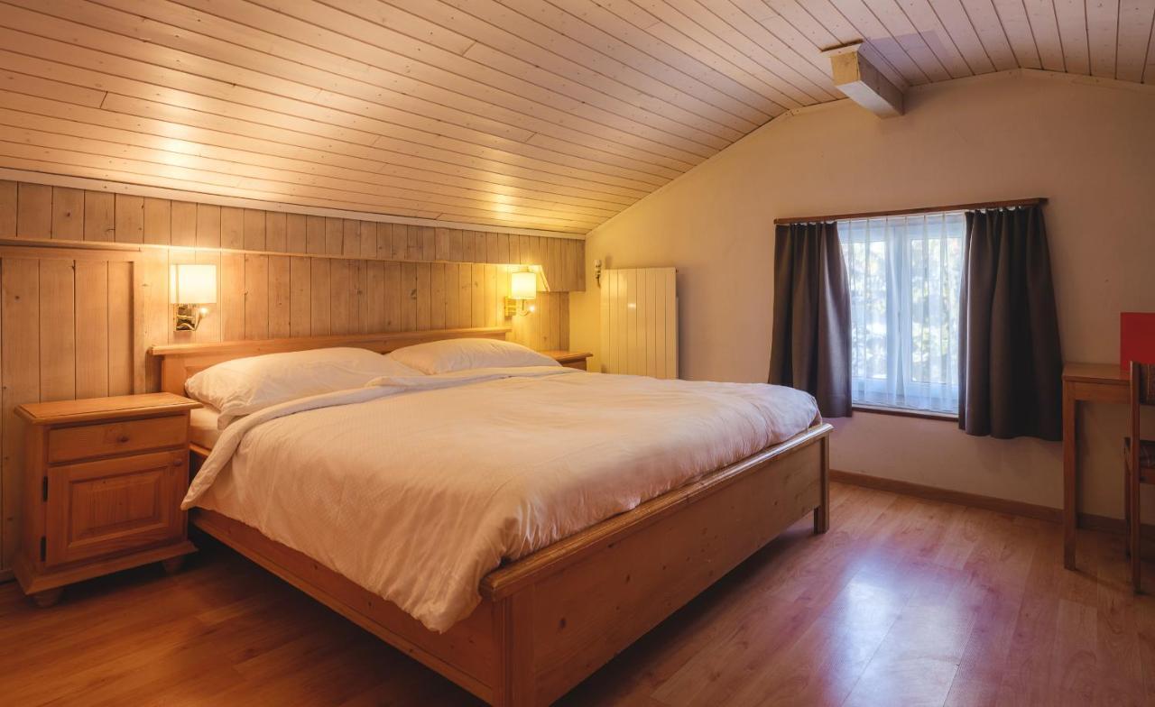 Guesthouse By The Rex Zermatt Ngoại thất bức ảnh